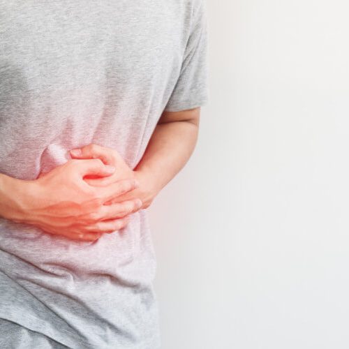 Ból żołądka – skąd się bierze? Sprawdź, o czym świadczą dolegliwości żołądkowe i jak się ich pozbyć